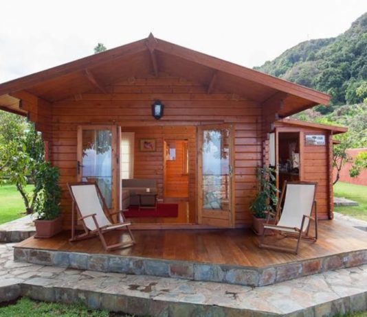 บ้านกระท่อมไม้หลังเล็ก น่าอยู่แบบพอเพียง เหมาะกับการสร้างบ้านยรรยากาศท้องทุ่ง