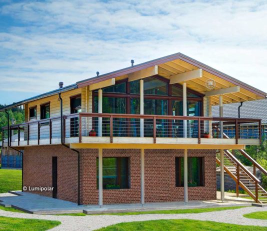 แบบบ้านสองชั้น ชั้นบนมีระเบียงรอบตัวบ้าน ชิววิวได้รอบบ้าน